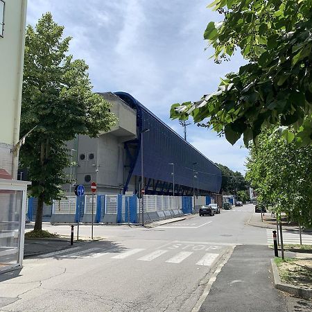 Indipendent Blue Apartment Ферара Екстериор снимка