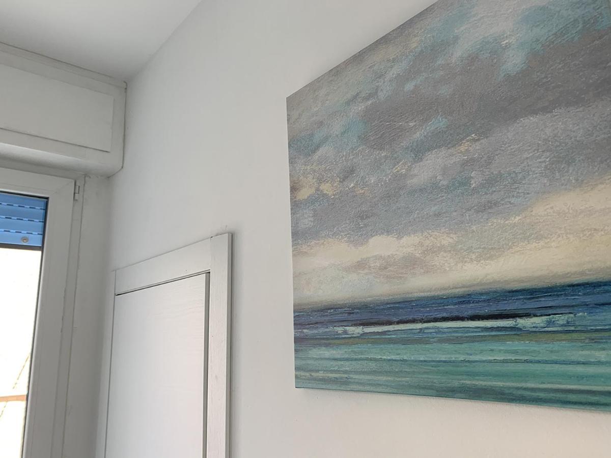 Indipendent Blue Apartment Ферара Екстериор снимка