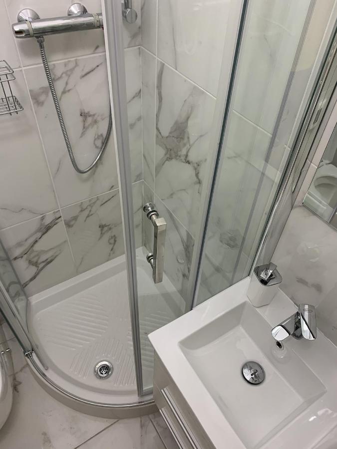 Indipendent Blue Apartment Ферара Екстериор снимка
