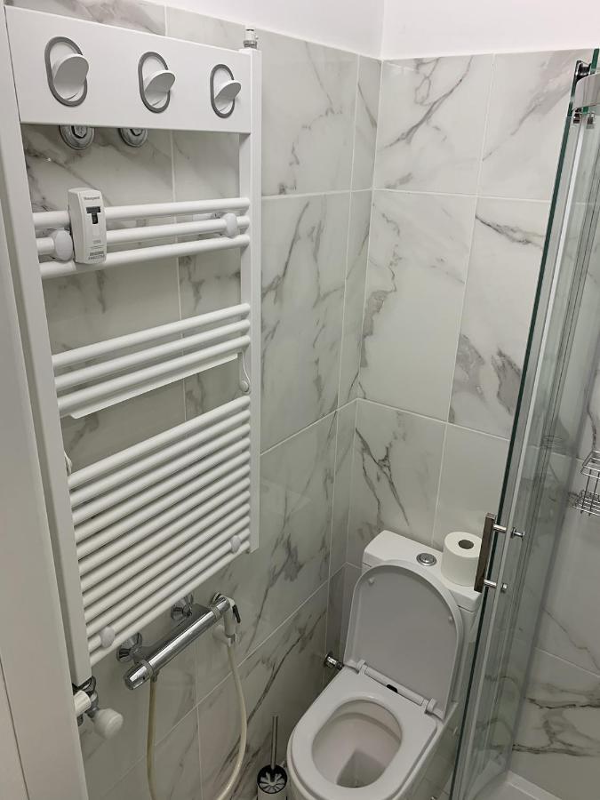 Indipendent Blue Apartment Ферара Екстериор снимка